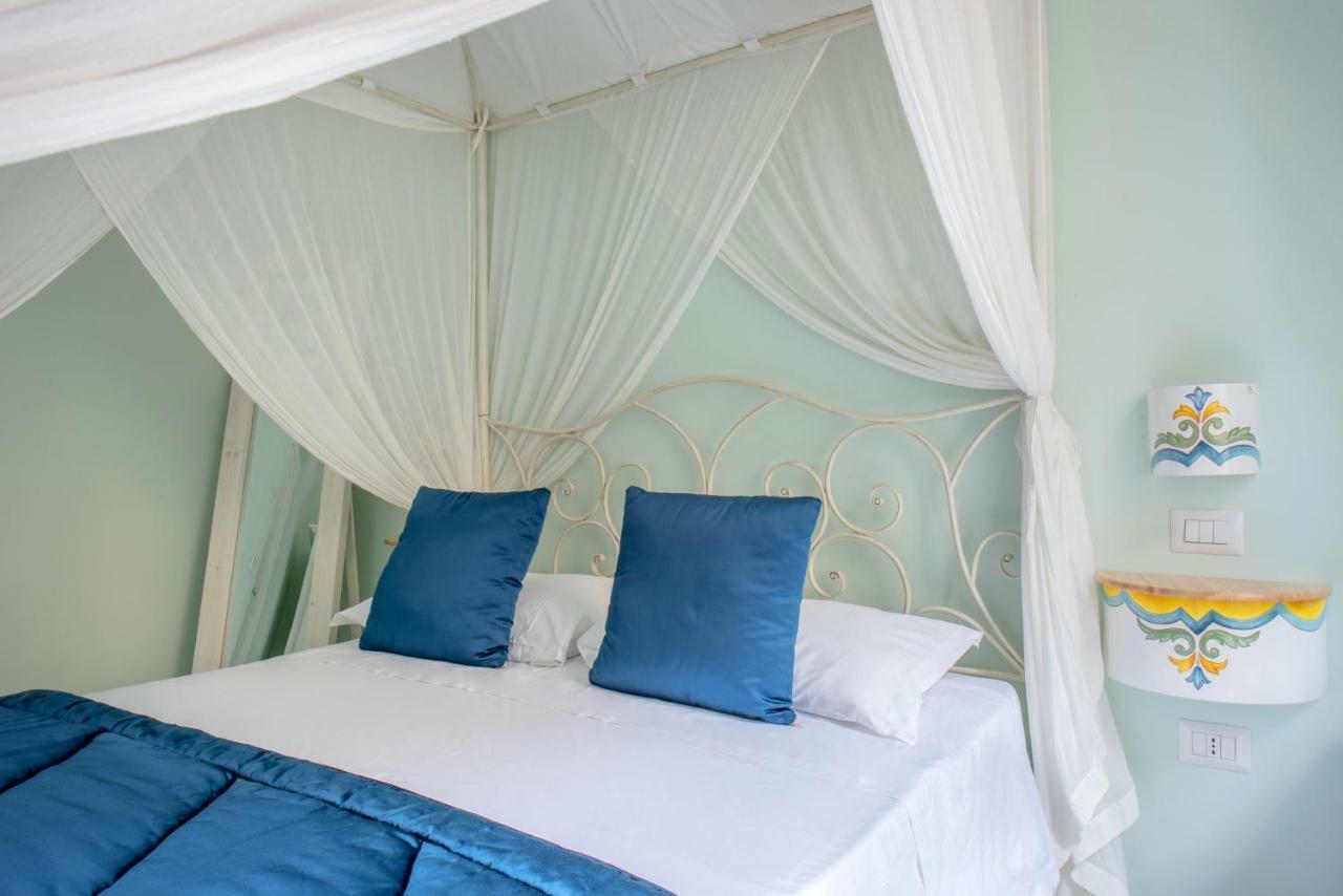 Regina Elena Bed & Breakfast Napoli Bagian luar foto