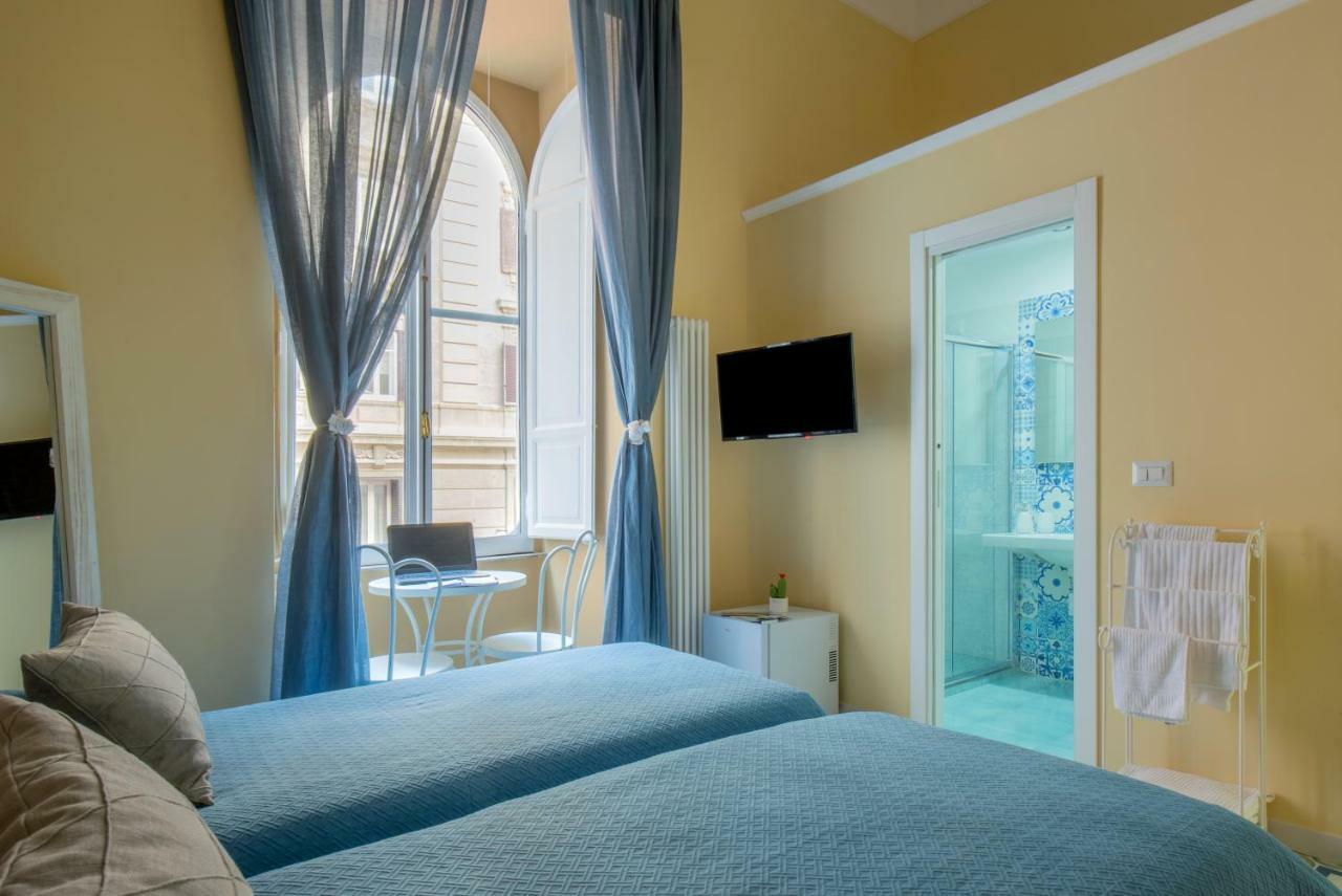 Regina Elena Bed & Breakfast Napoli Bagian luar foto