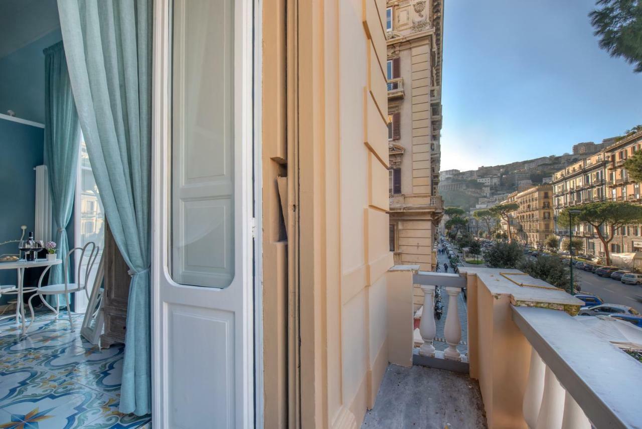 Regina Elena Bed & Breakfast Napoli Bagian luar foto
